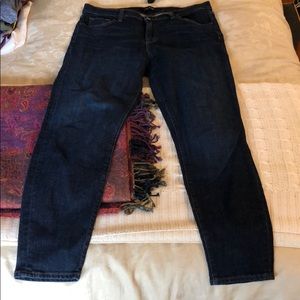 J Brand mid rise Capri jeans